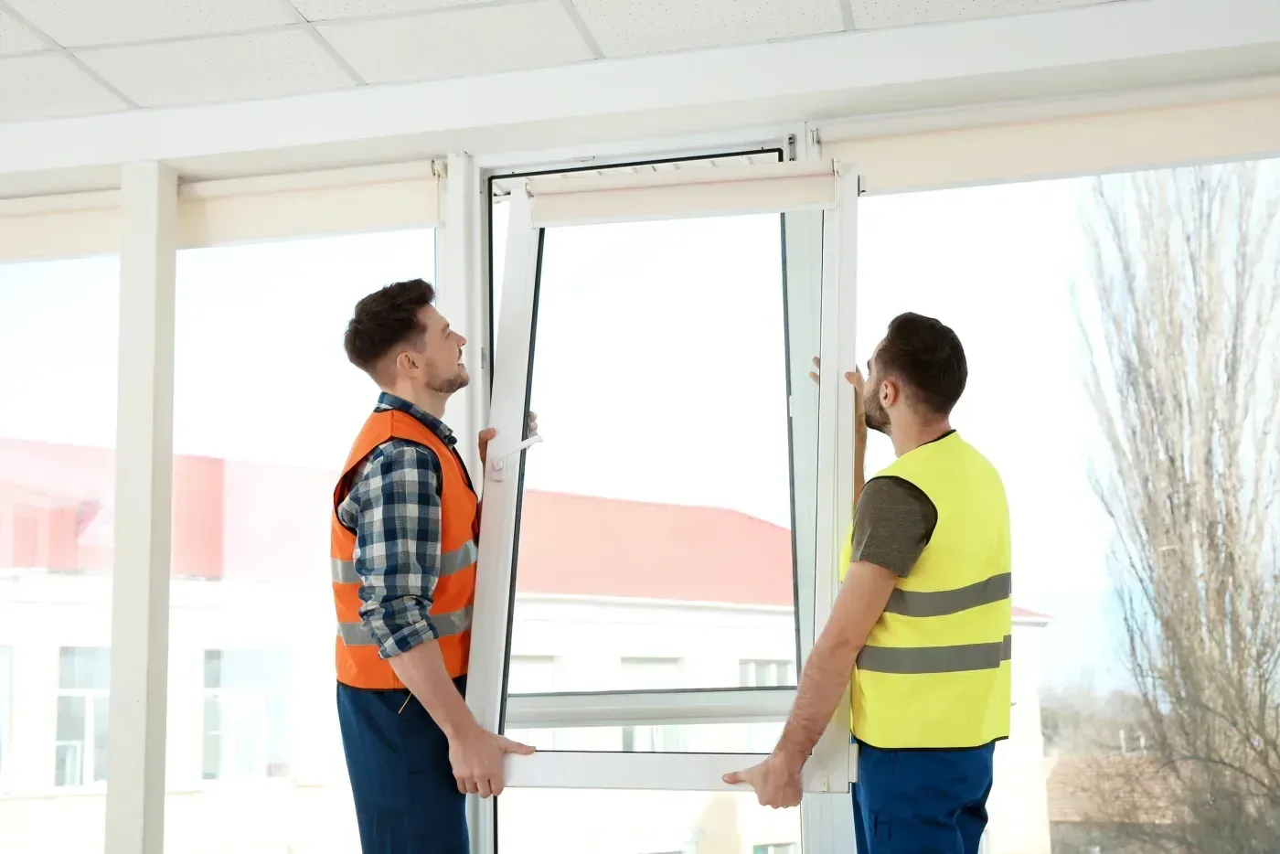 Pose d'un double vitrage isolant sur une fenêtre à Cachan